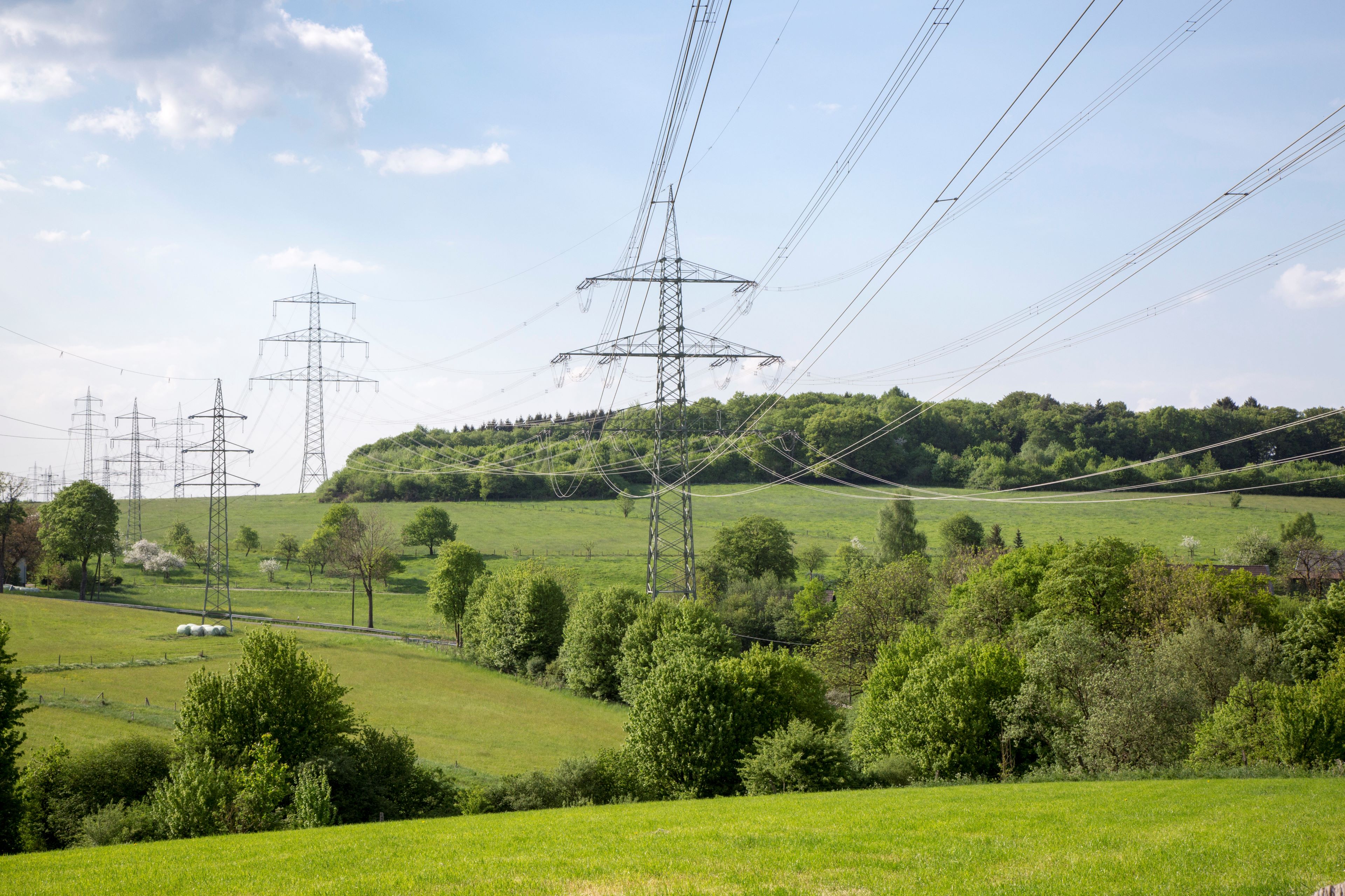 Header image of a transmission tower